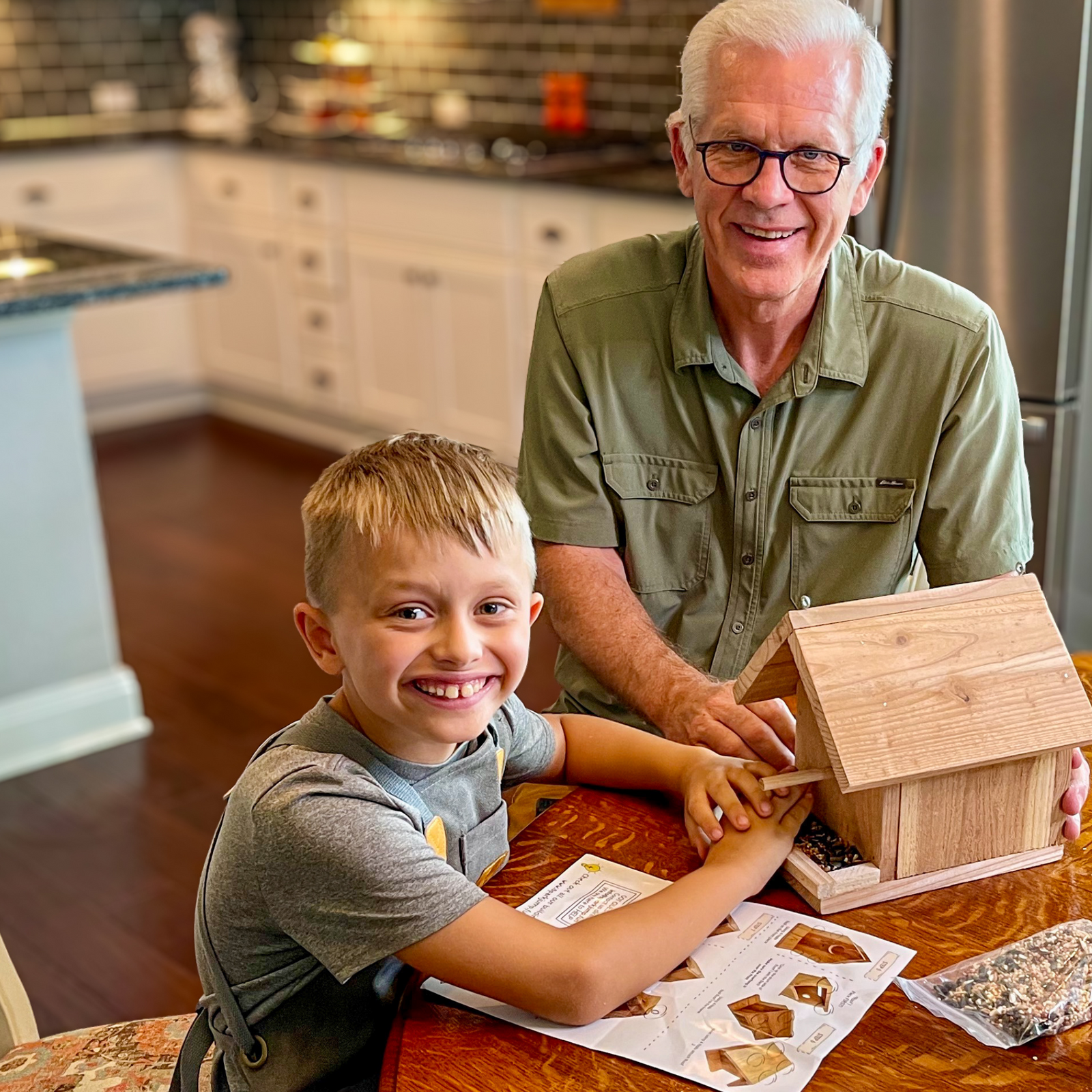 Christmas Gifts for Grandkids: Screen-Free Ideas Grandparents Can Share